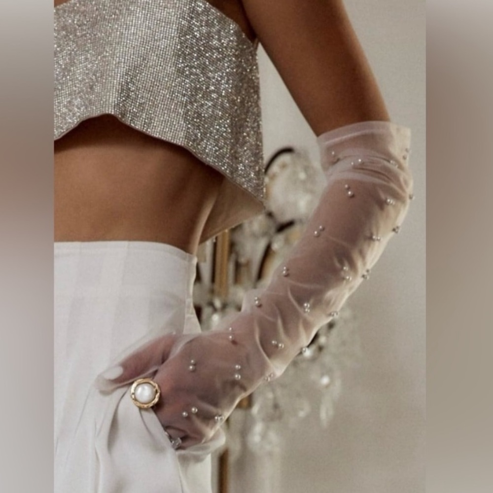 12th Tribe Pearl Gloves